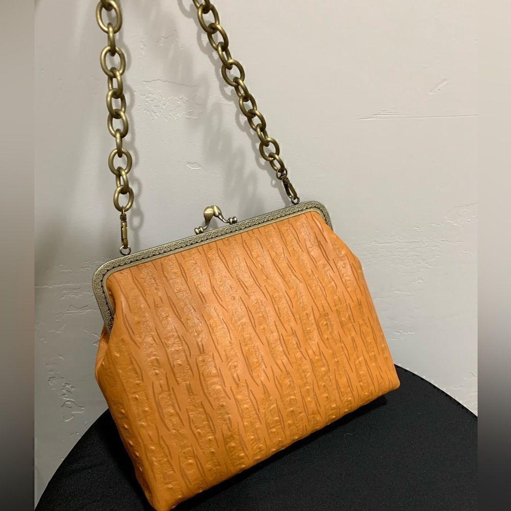 Vintage Style Handcrafted Genuine Embossed Leather Kisslock Handbag Set - Picture 10 of 16